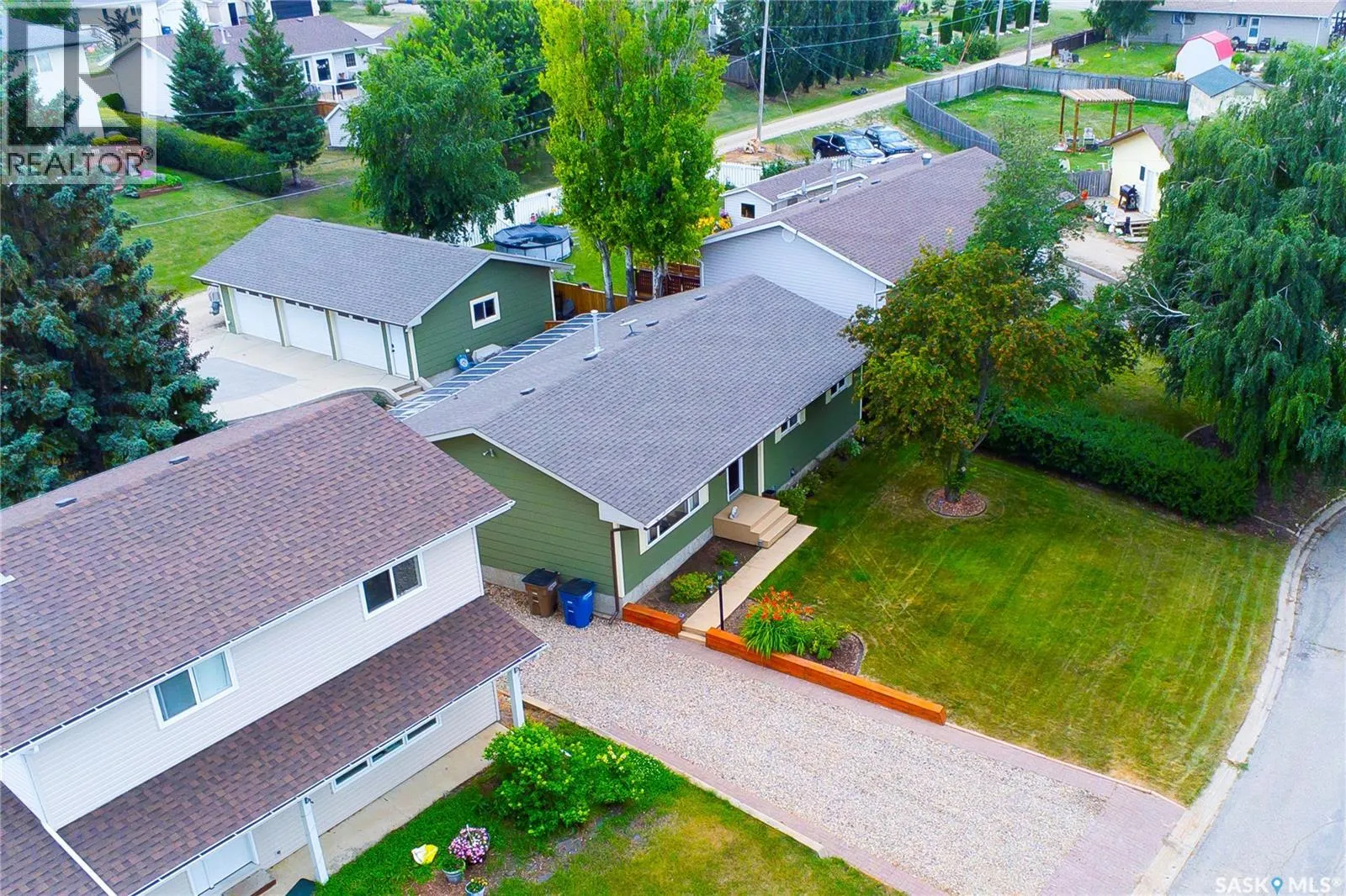 33 Birch DRIVE