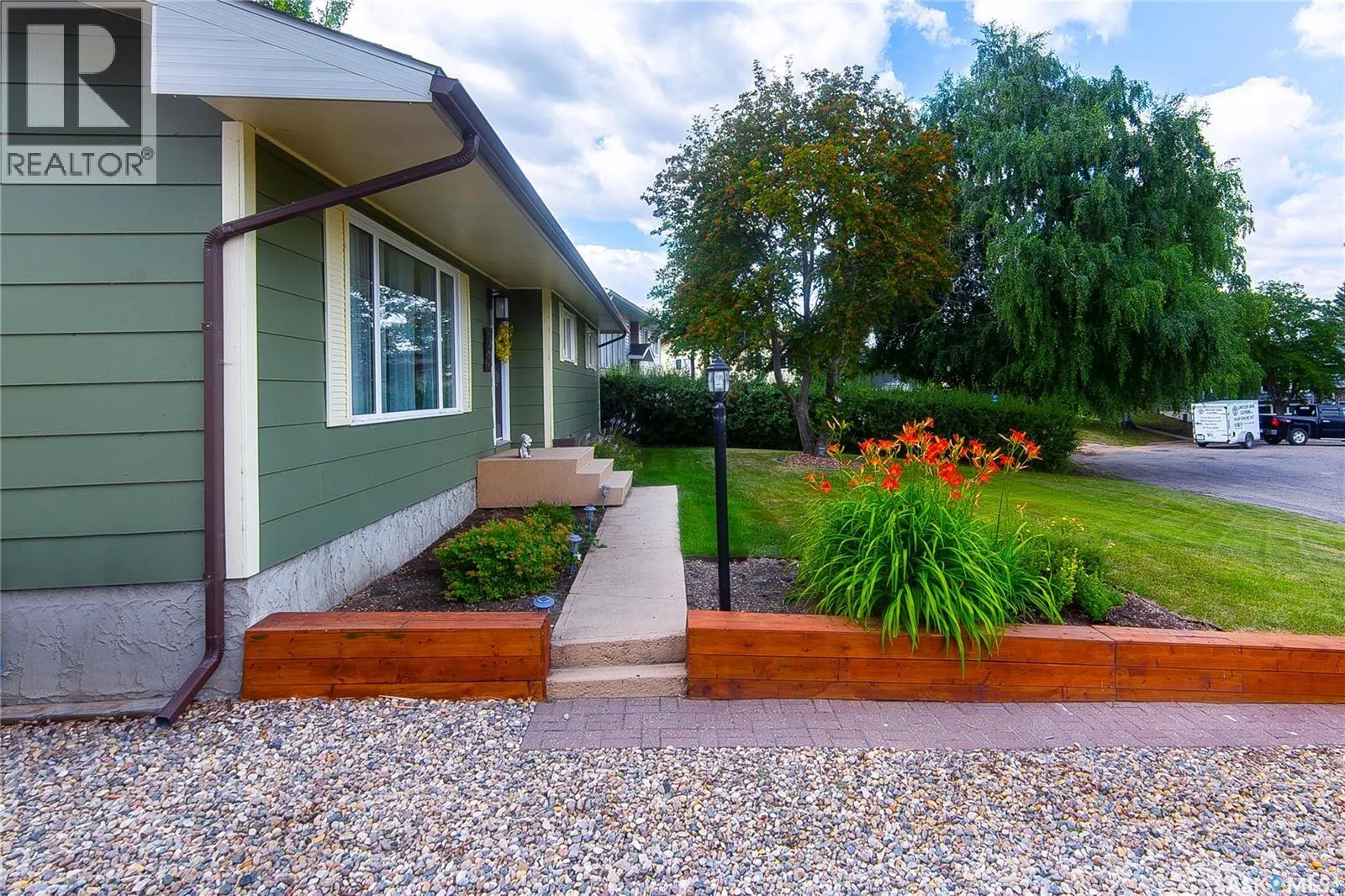 33 Birch DRIVE