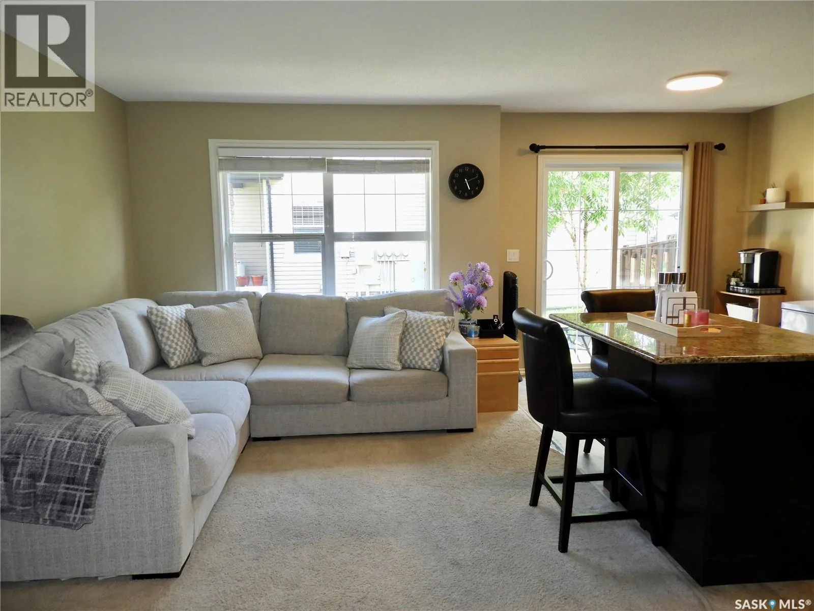 211 105 LYND CRESCENT