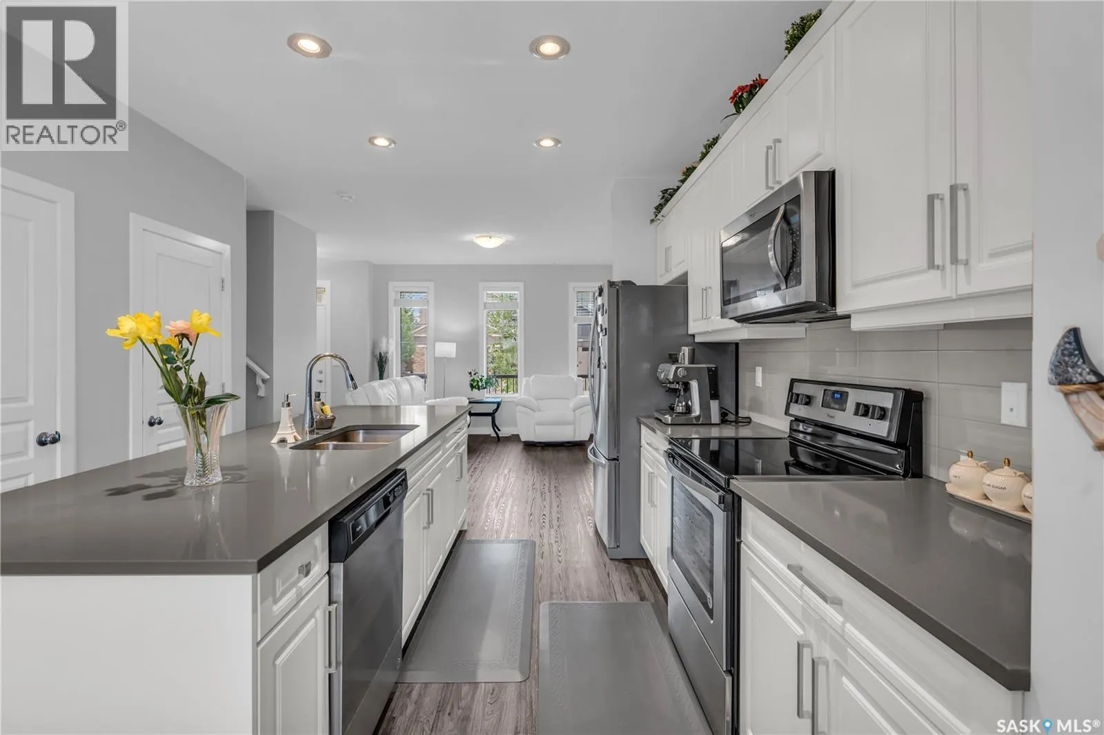 219 Newton LINK