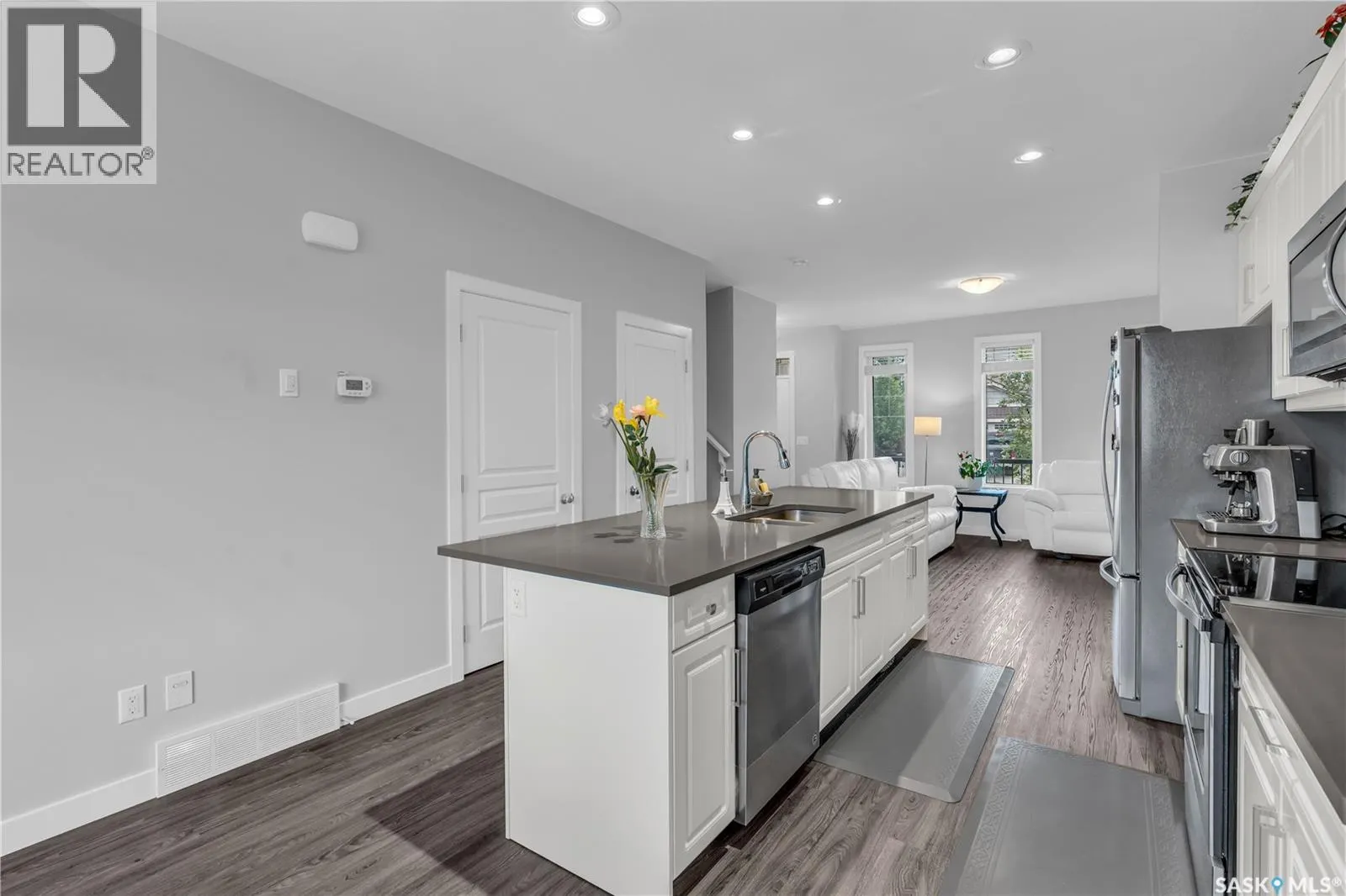 219 Newton LINK