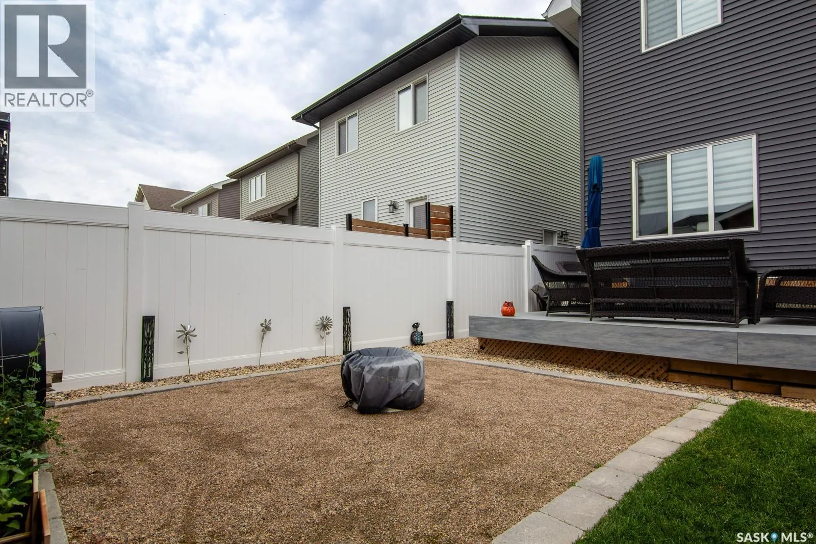 152 Dubois CRESCENT