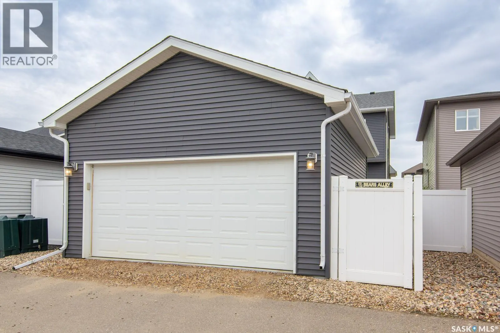 152 Dubois CRESCENT