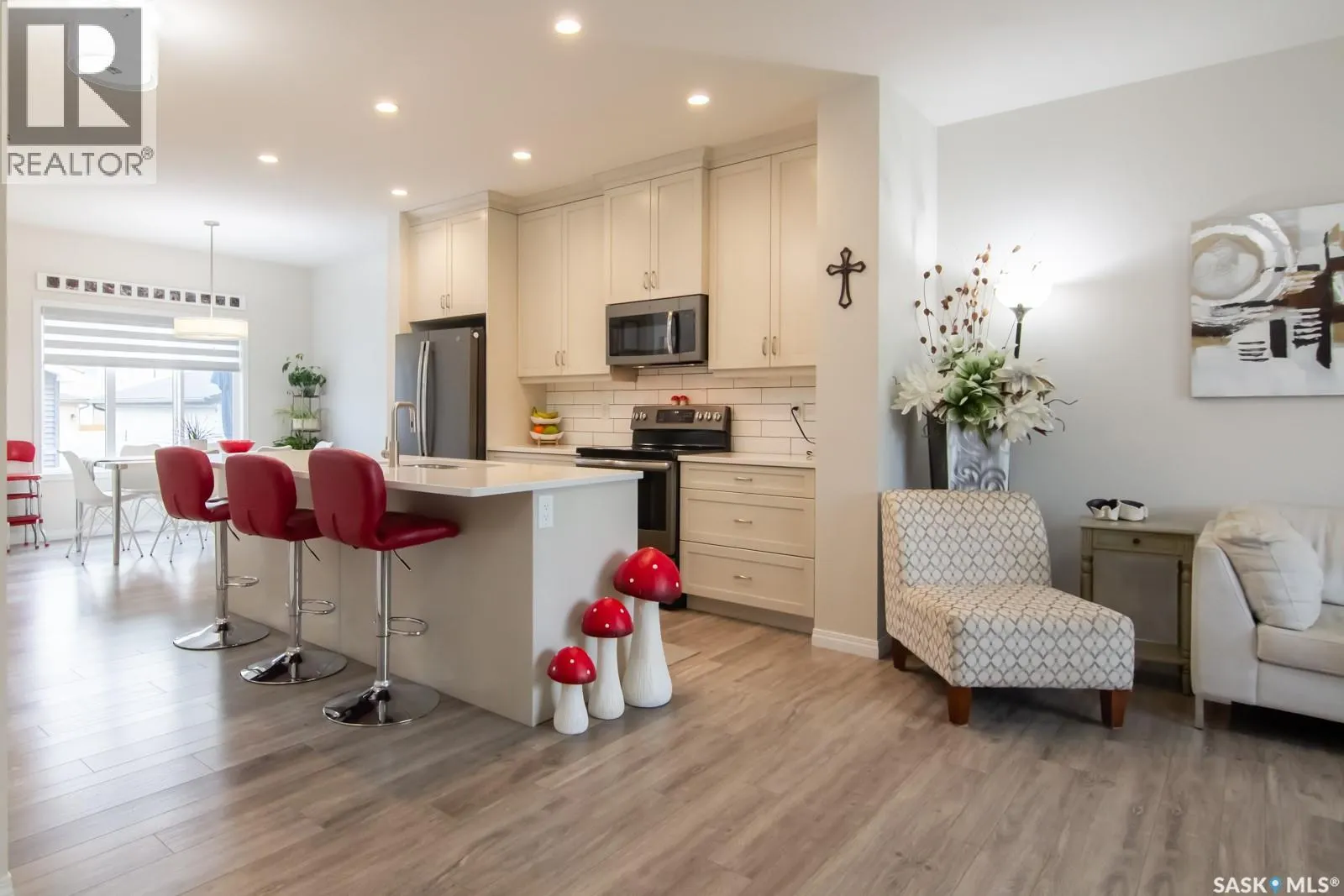 152 Dubois CRESCENT