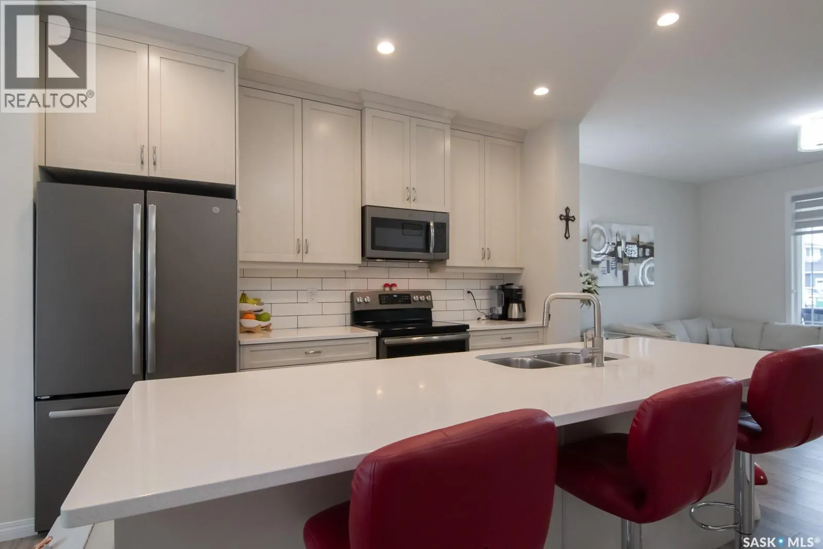 152 Dubois CRESCENT
