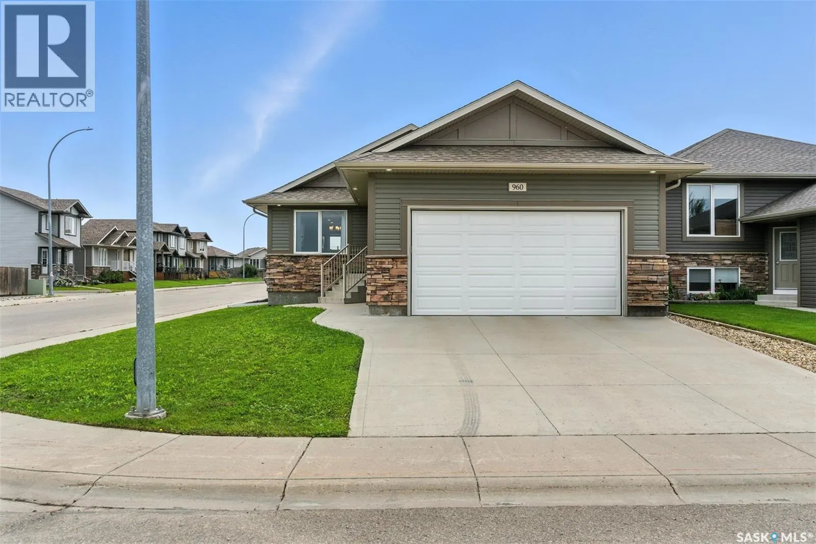 960 Reimer ROAD