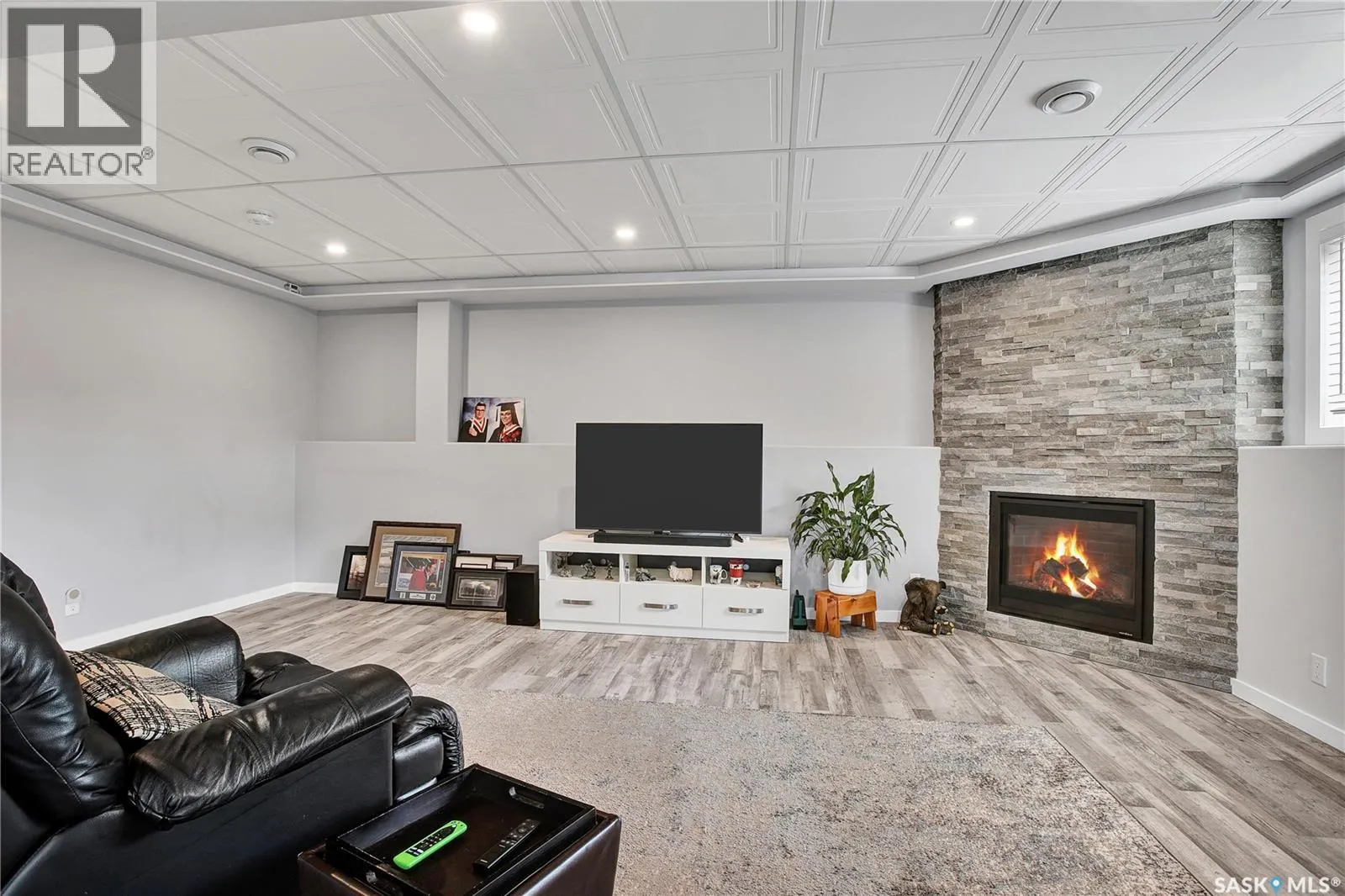 812 Weisdorff PLACE