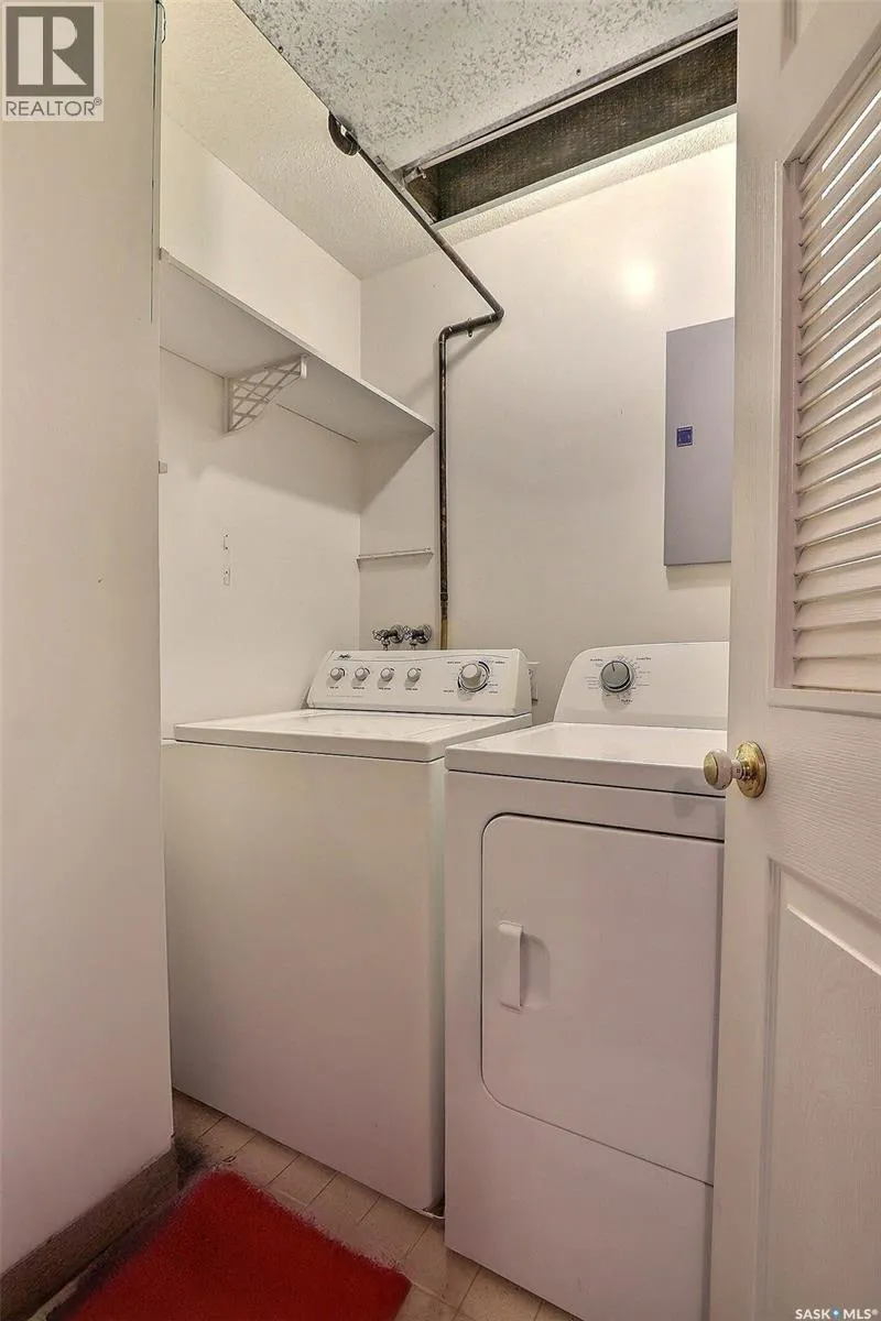 215 305 34th STREET W