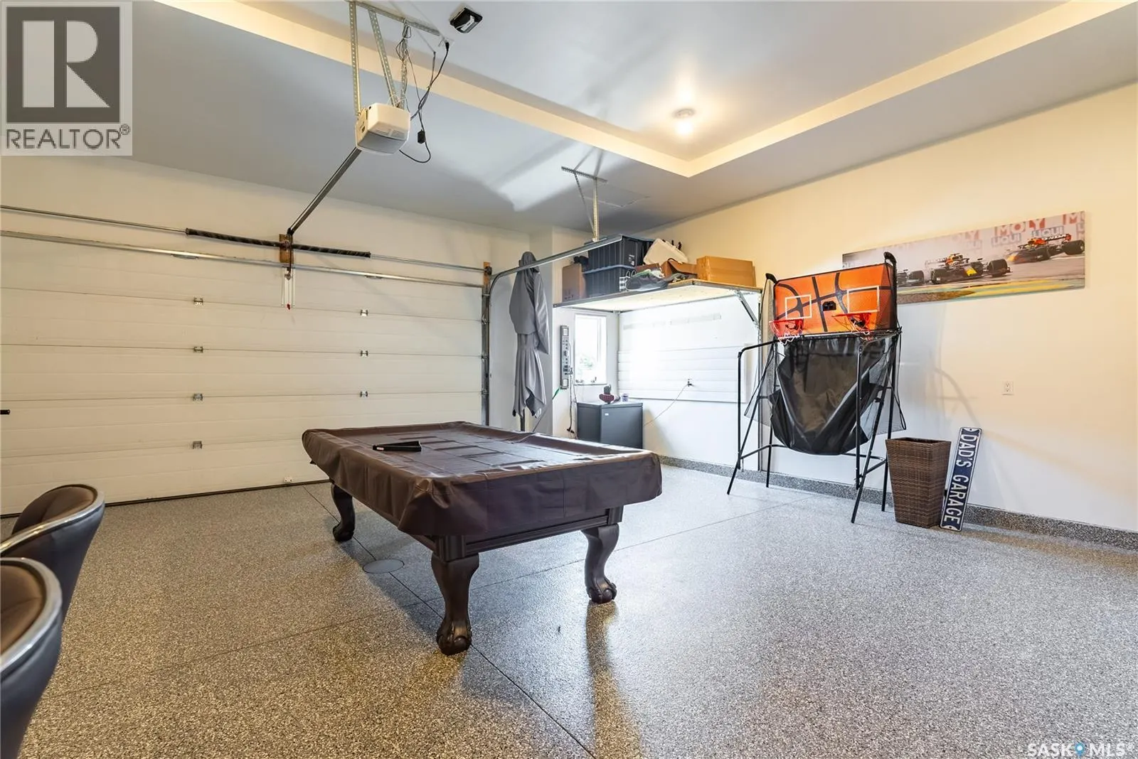 318 Lakeridge DRIVE