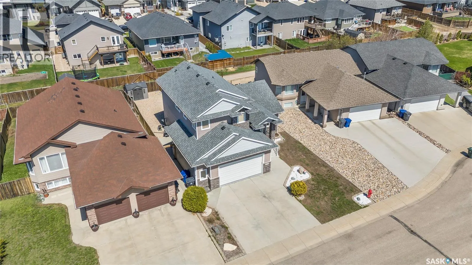 318 Lakeridge DRIVE