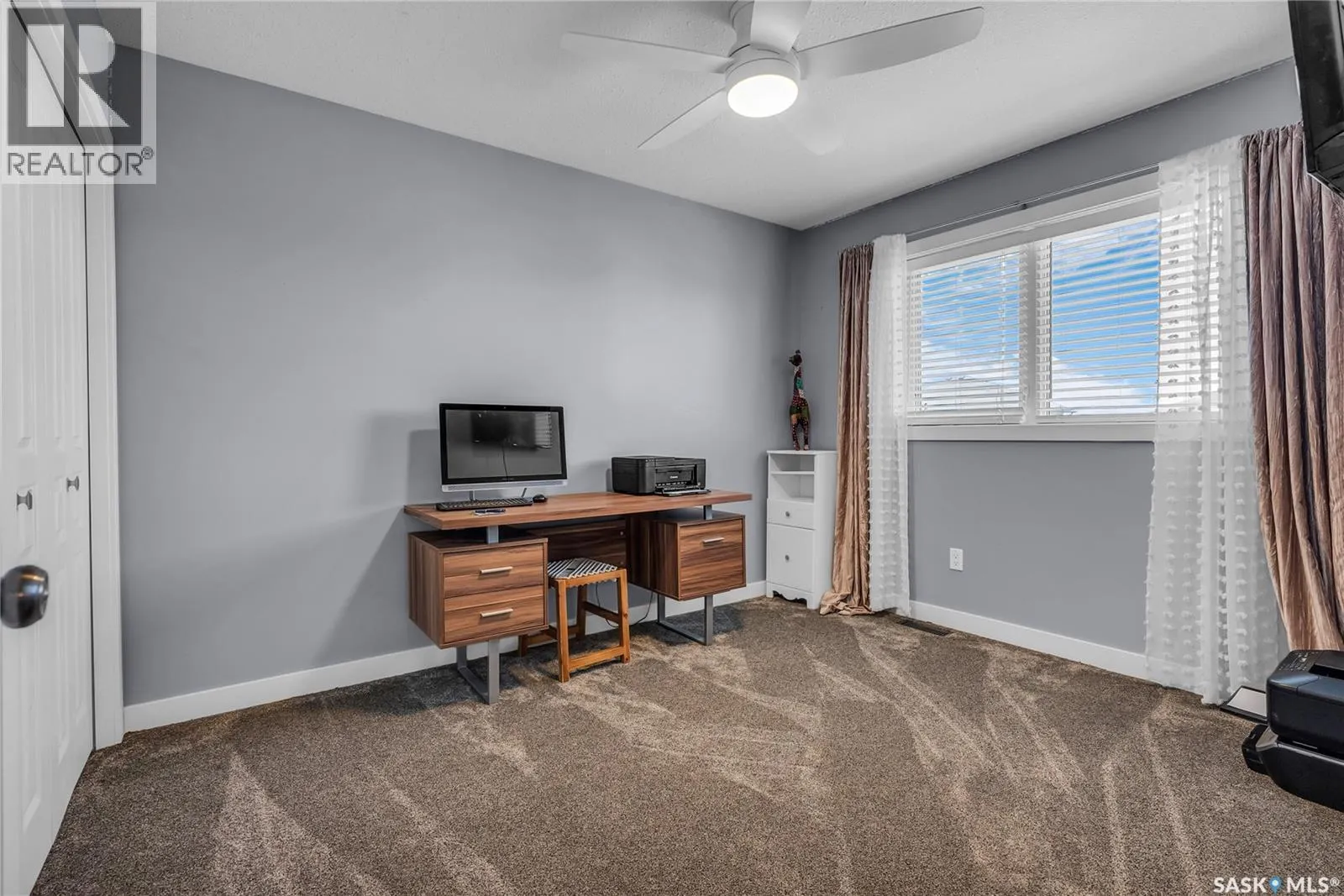 318 Lakeridge DRIVE