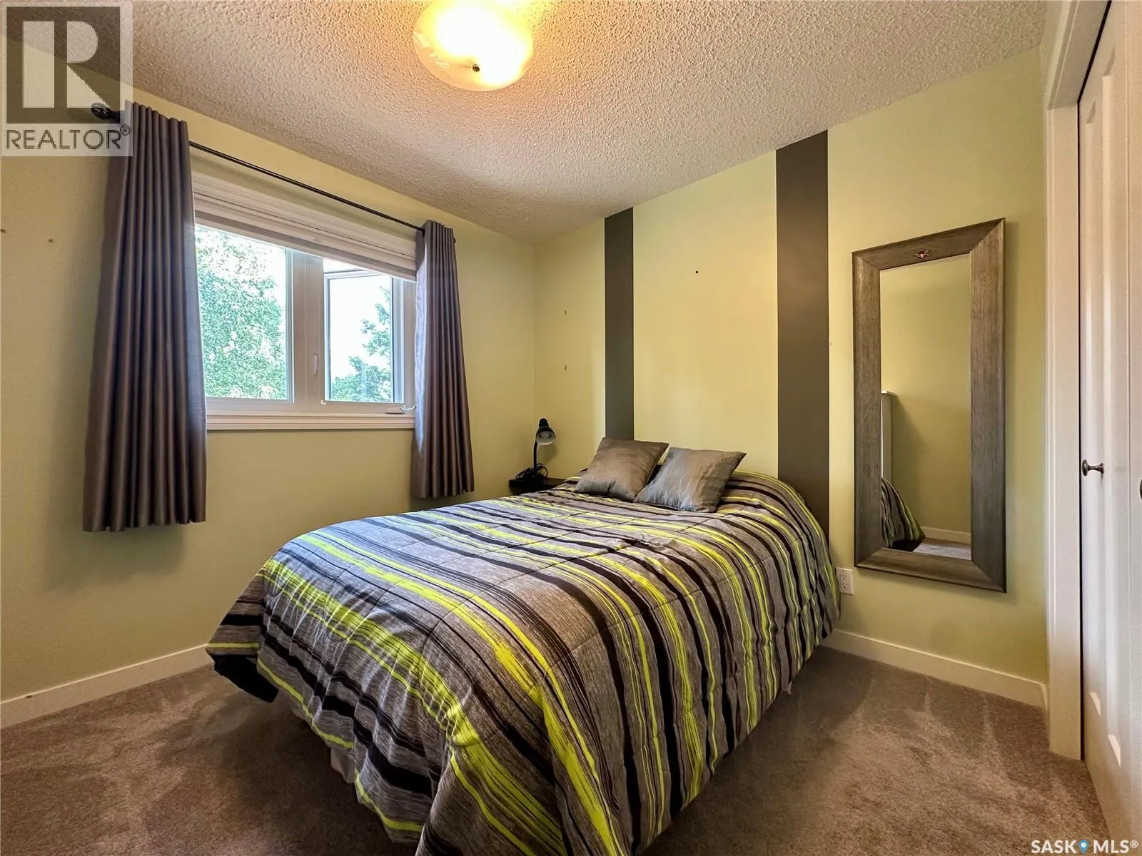110 Bronson CRESCENT