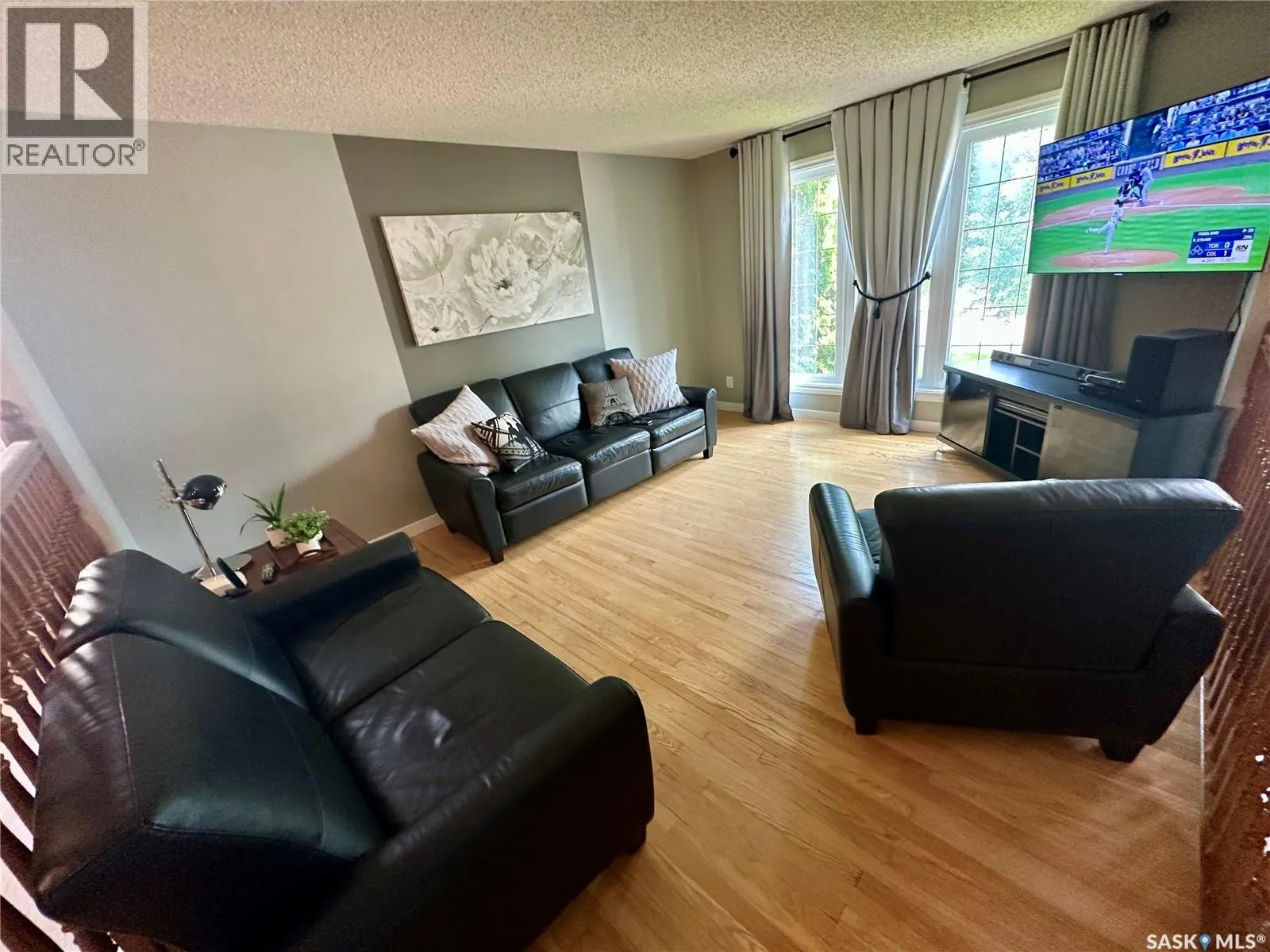 110 Bronson CRESCENT
