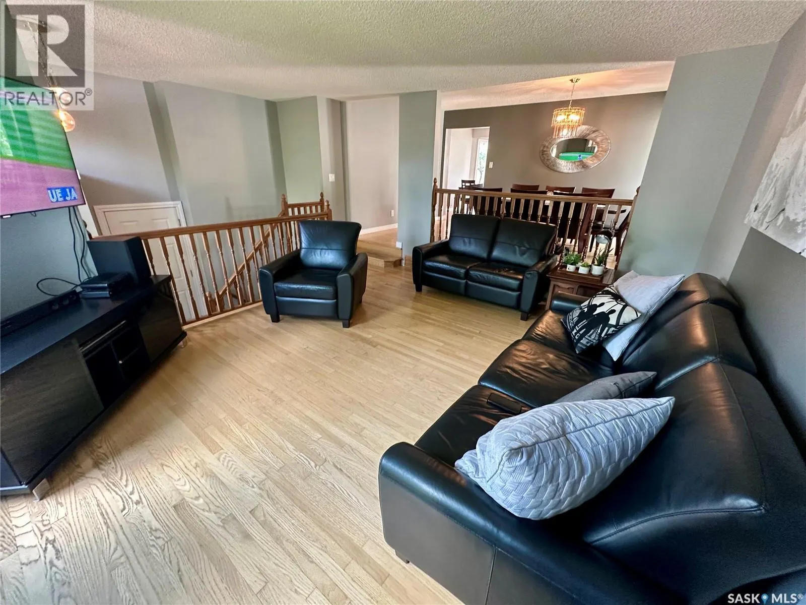 110 Bronson CRESCENT