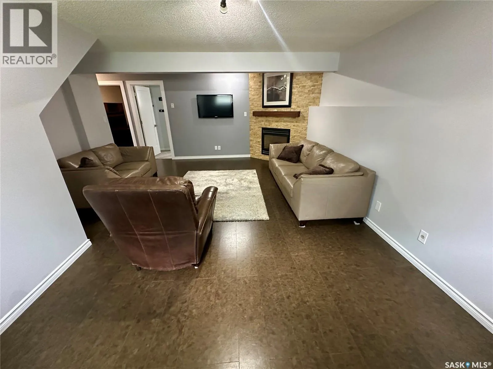 110 Bronson CRESCENT