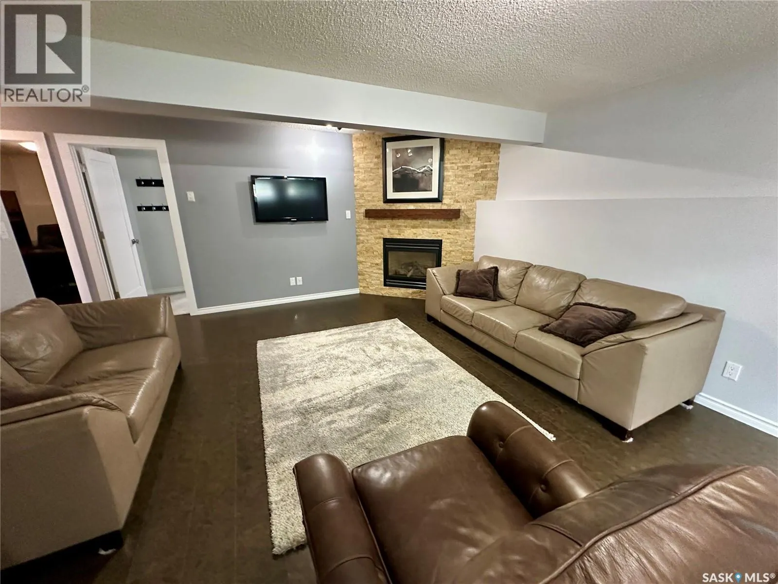 110 Bronson CRESCENT