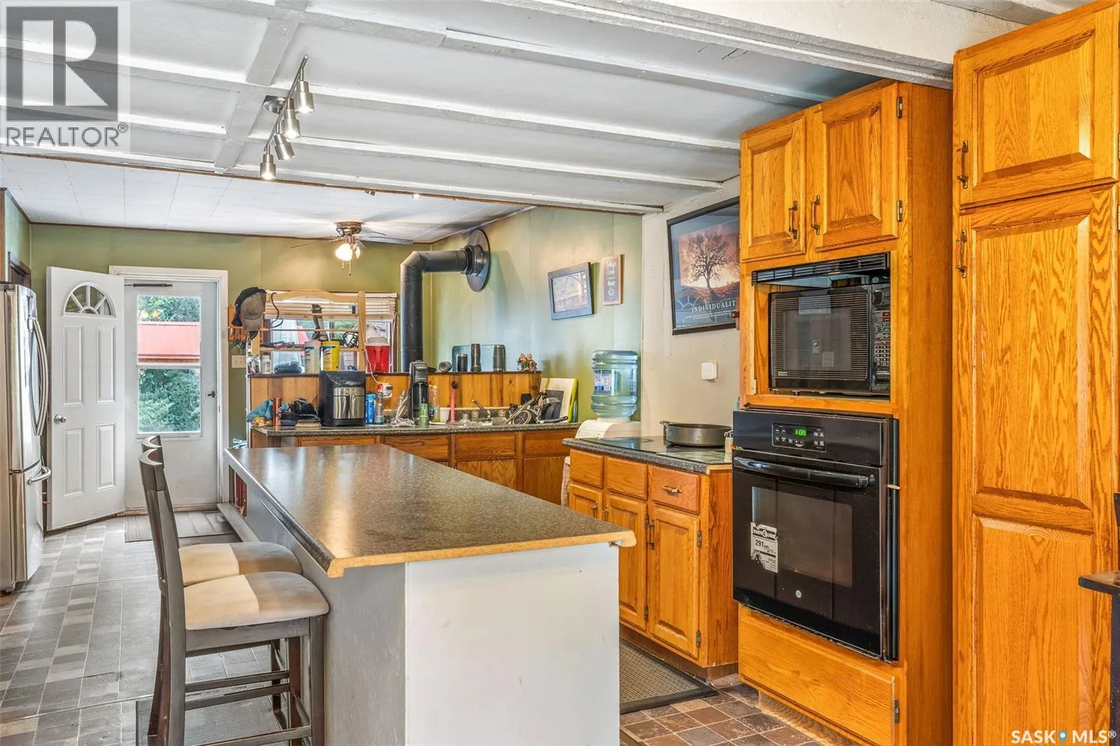 212 Spruce DRIVE N