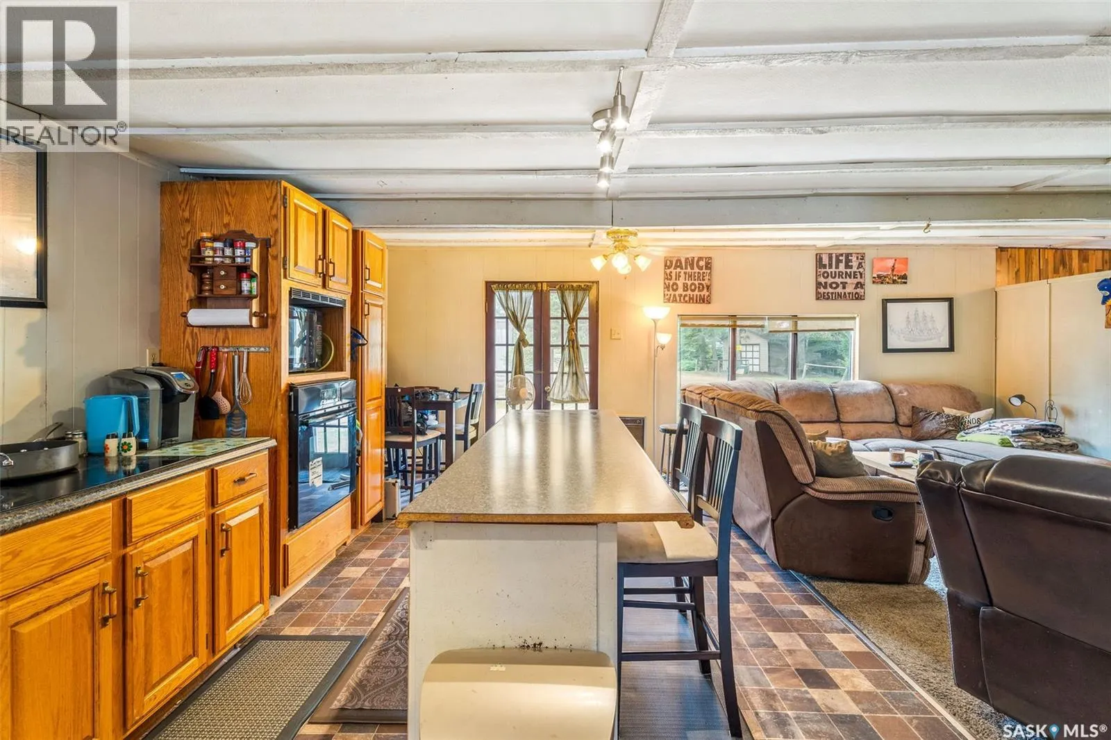 212 Spruce DRIVE N