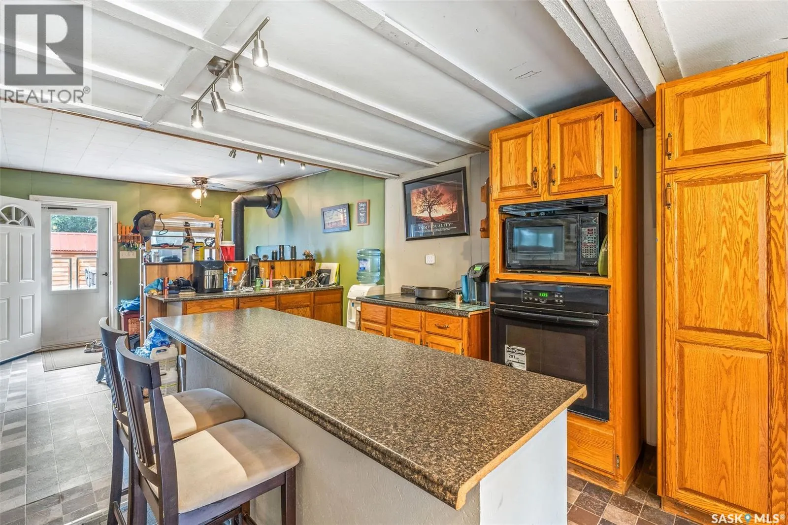212 Spruce DRIVE N