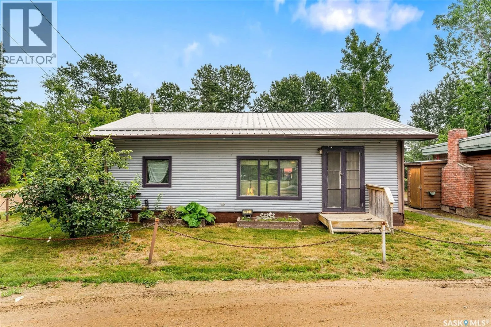 212 Spruce DRIVE N