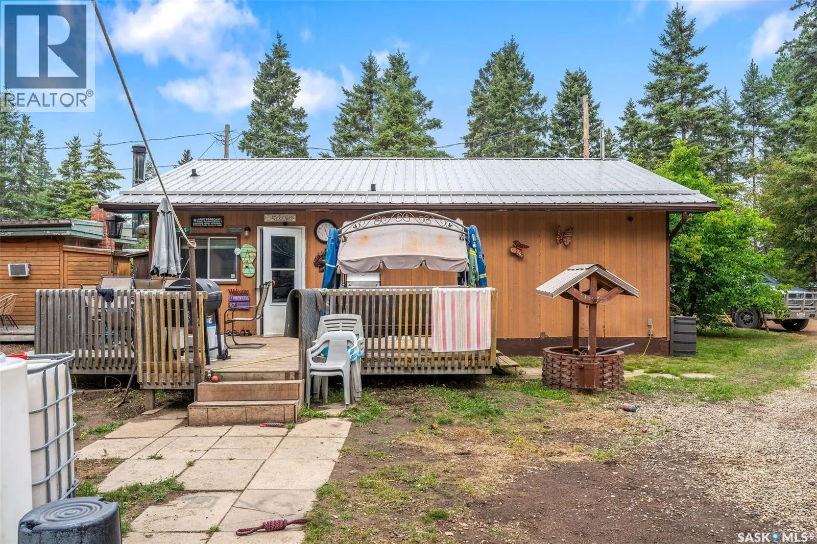 212 Spruce DRIVE N