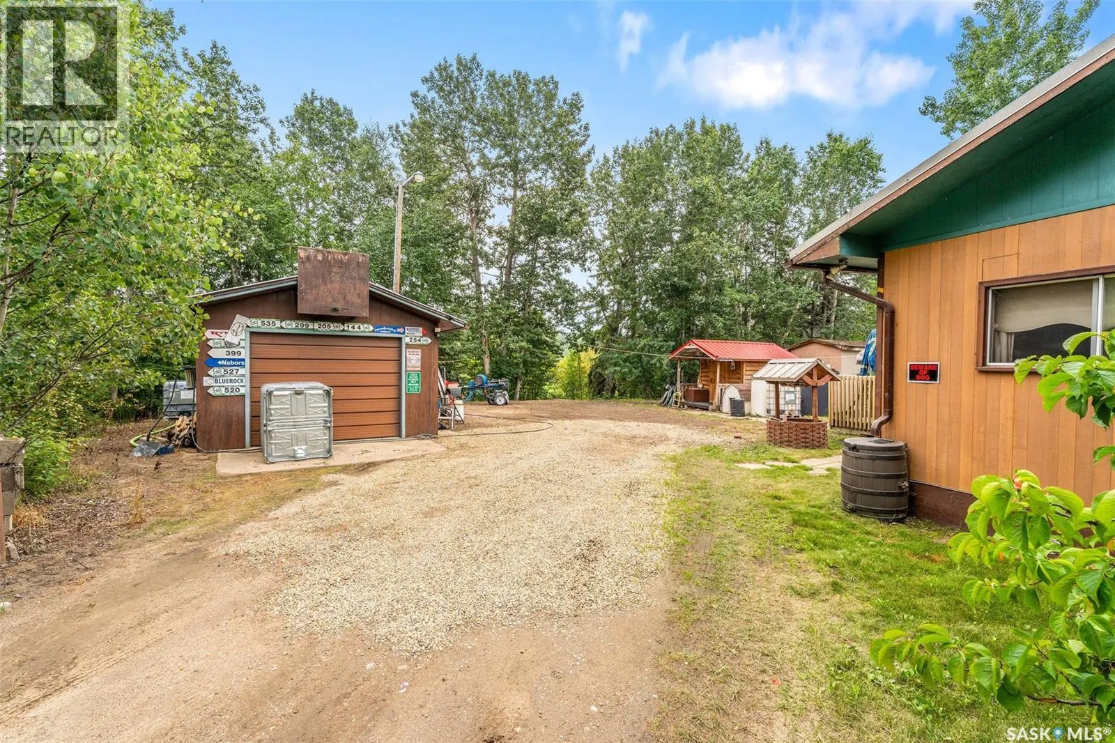 212 Spruce DRIVE N