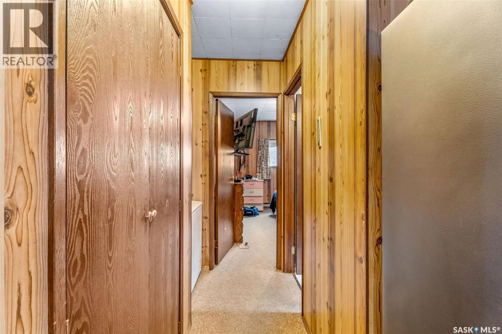 212 Spruce DRIVE N
