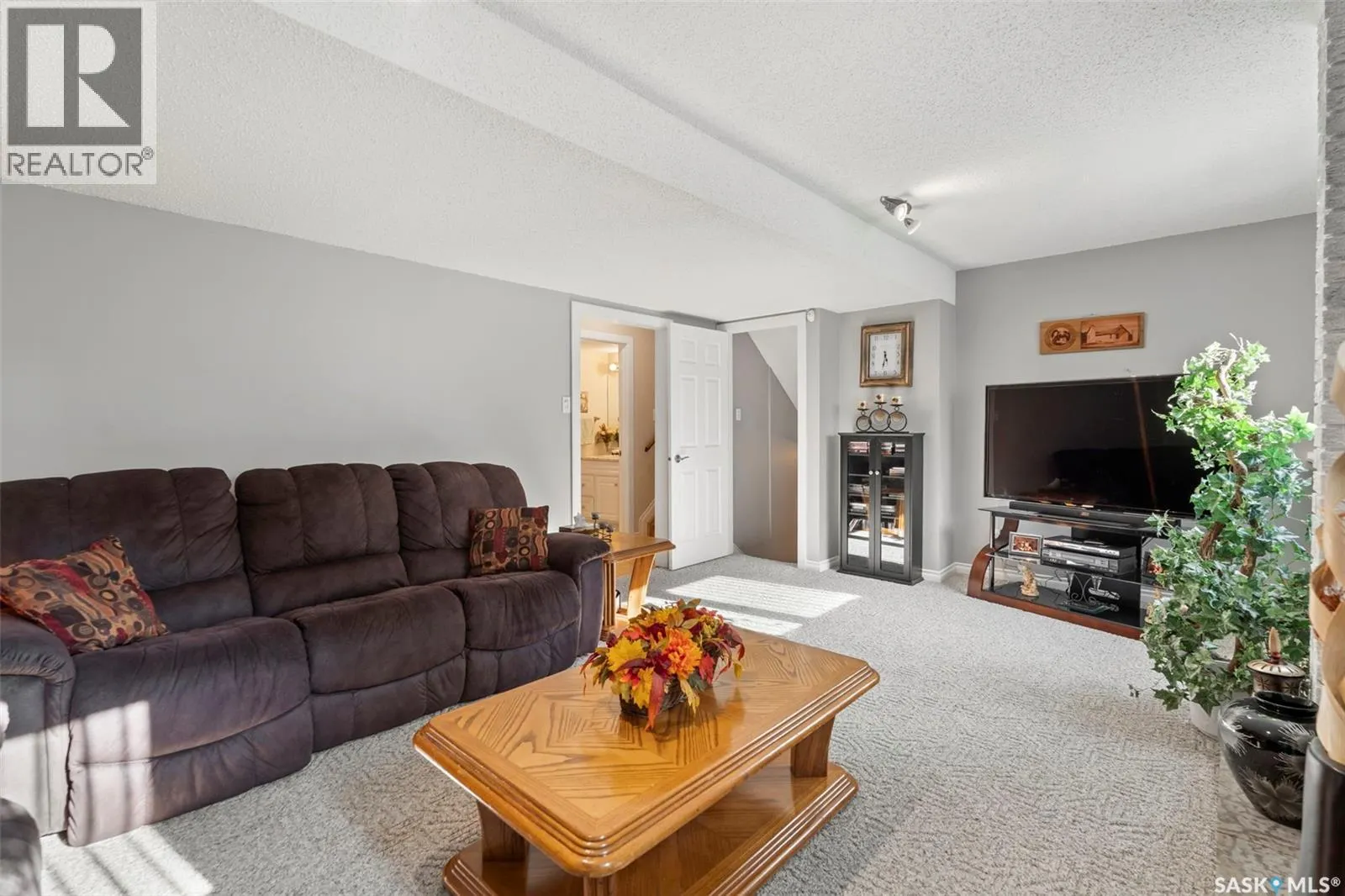 614 Costigan WAY