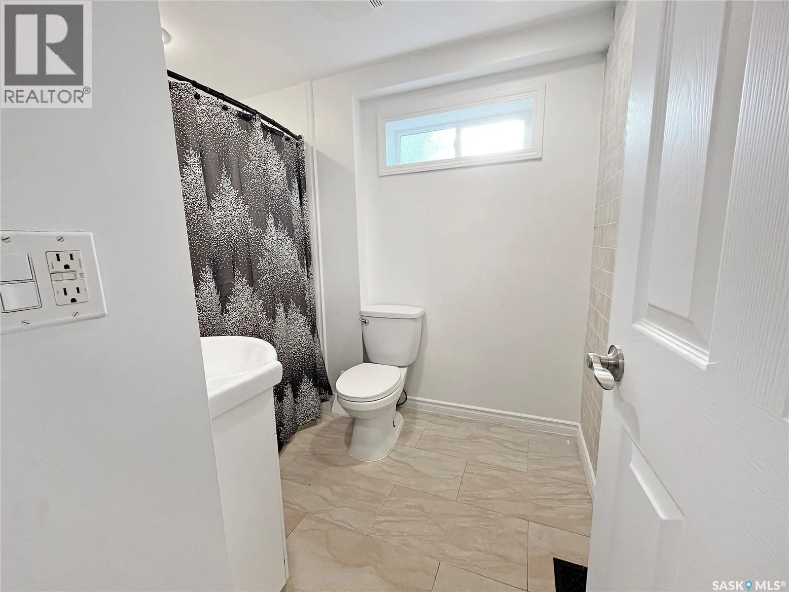 356 13th STREET W