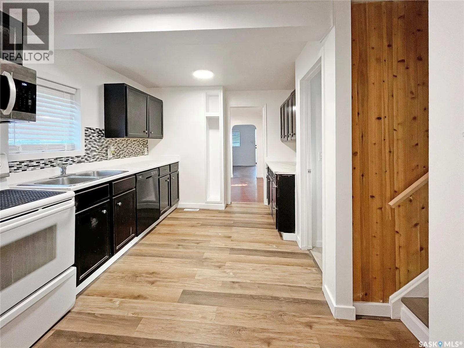 356 13th STREET W