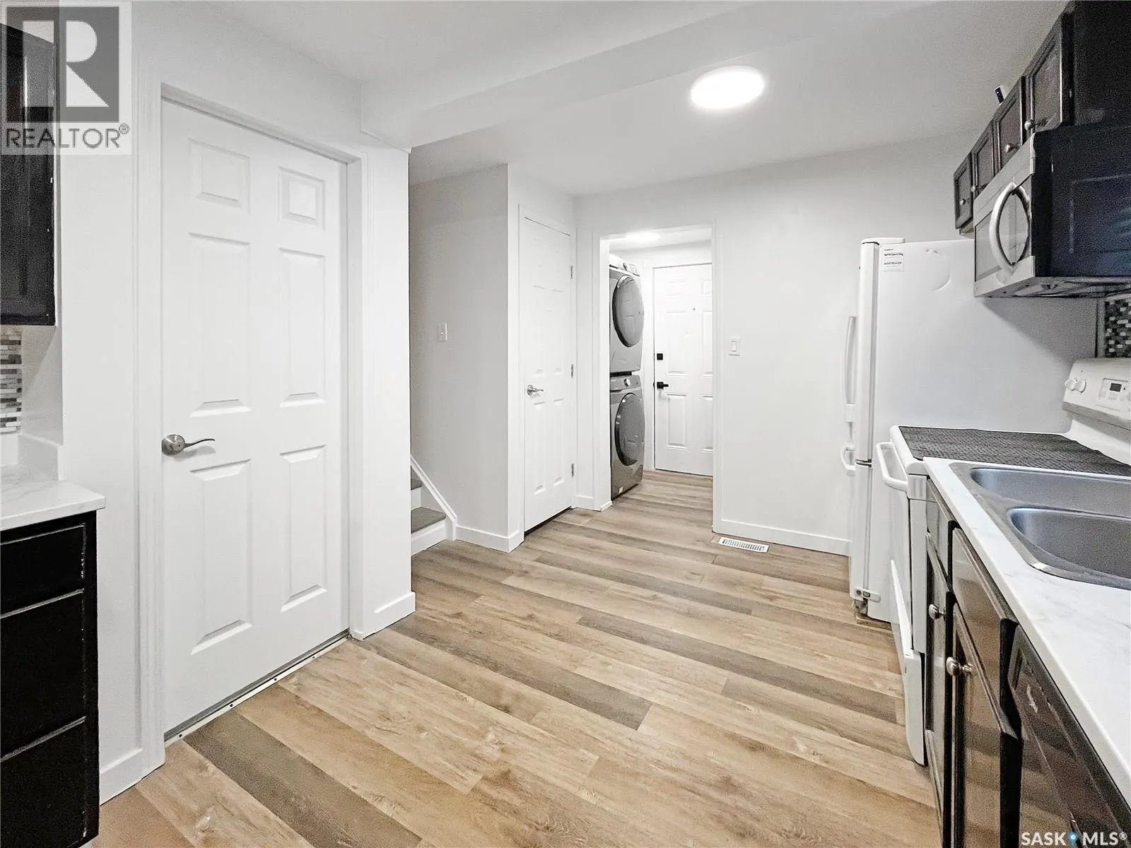 356 13th STREET W