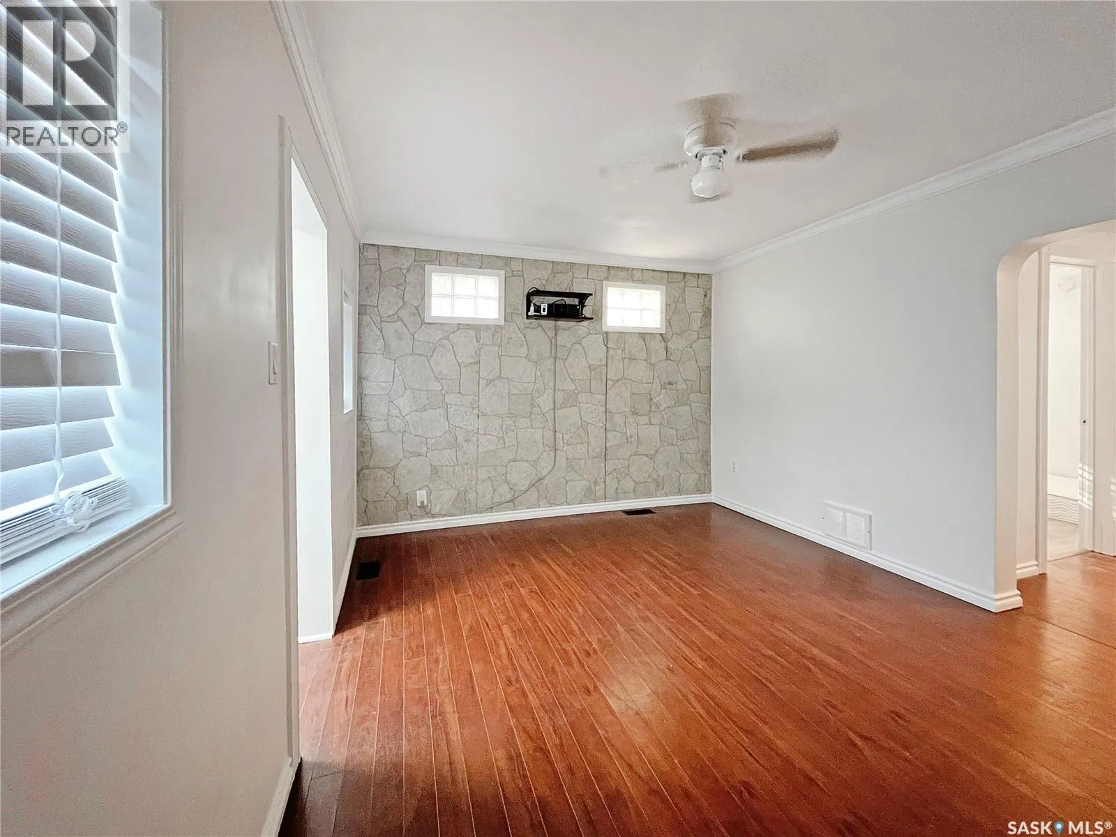 356 13th STREET W