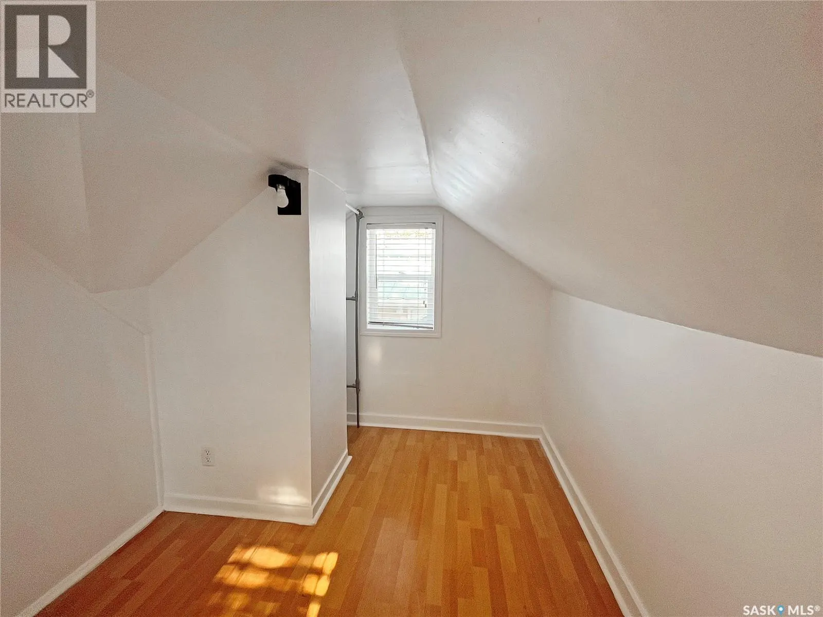 356 13th STREET W