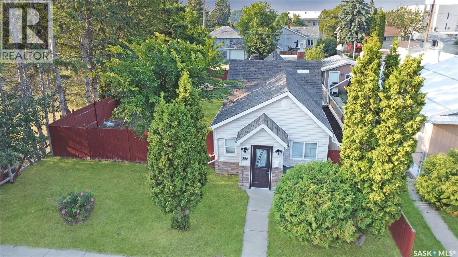 356 13th STREET W