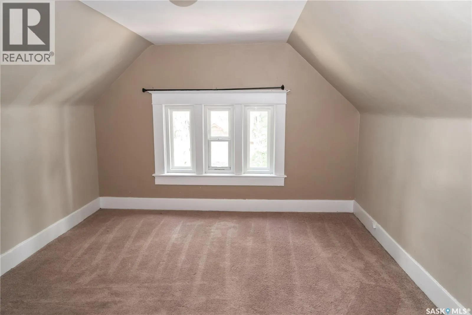 409 29th STREET W