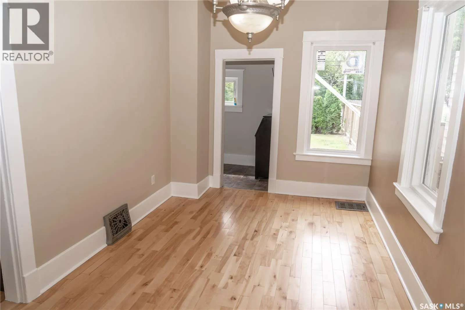 409 29th STREET W