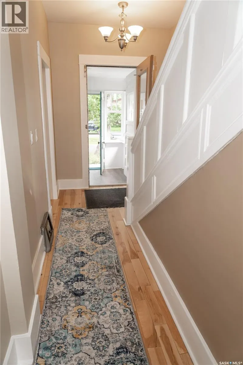 409 29th STREET W