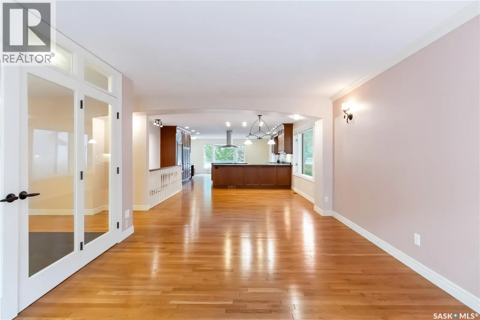 1203 15th STREET E