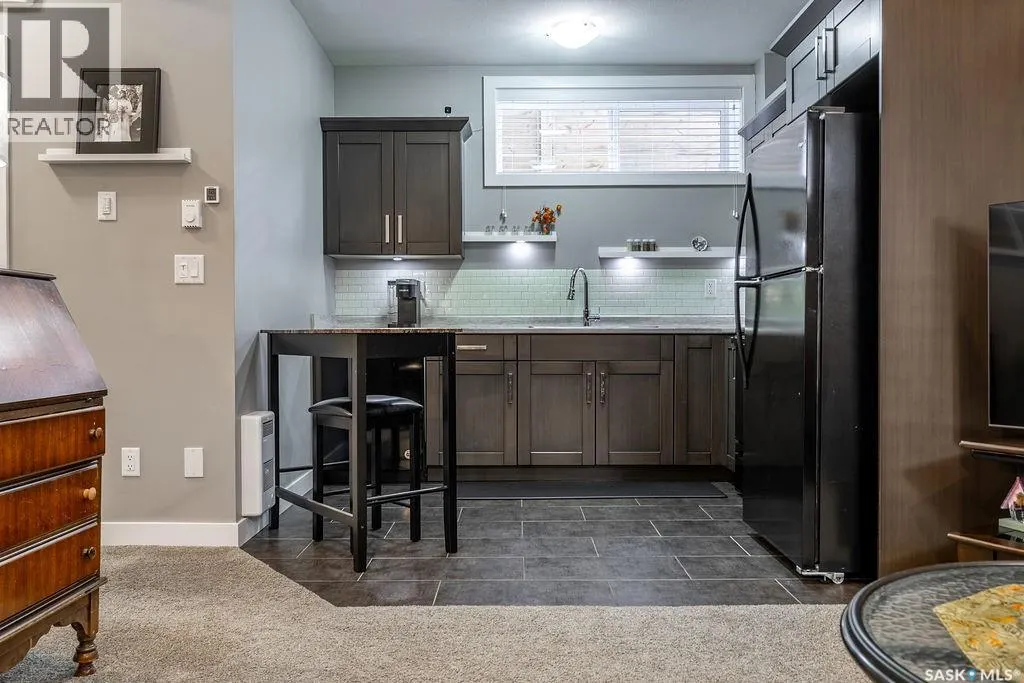 1424 Cassat DRIVE