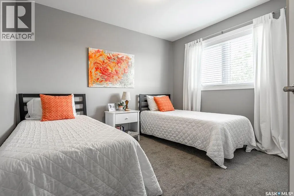 1424 Cassat DRIVE