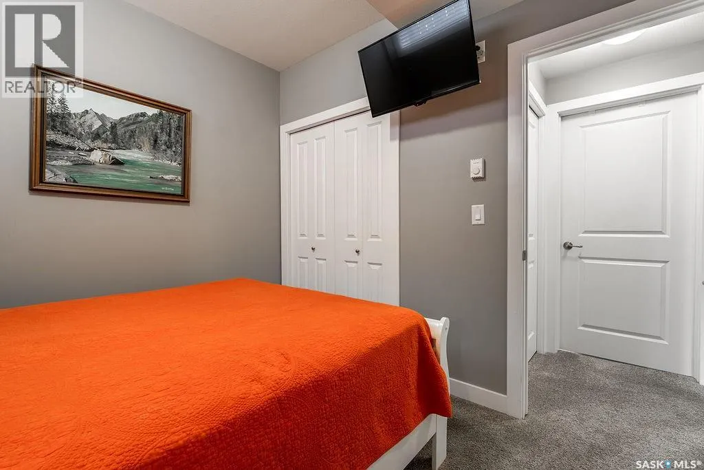 1424 Cassat DRIVE
