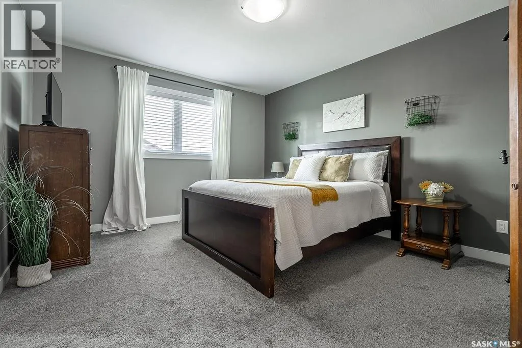 1424 Cassat DRIVE
