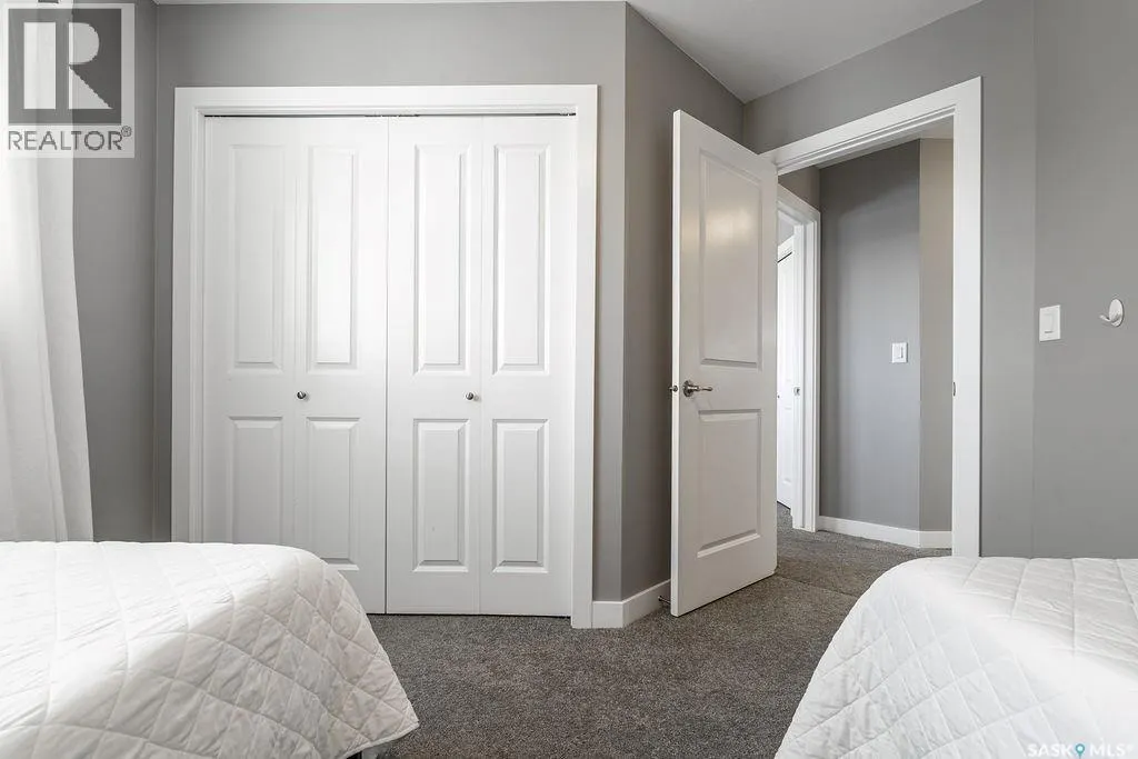 1424 Cassat DRIVE