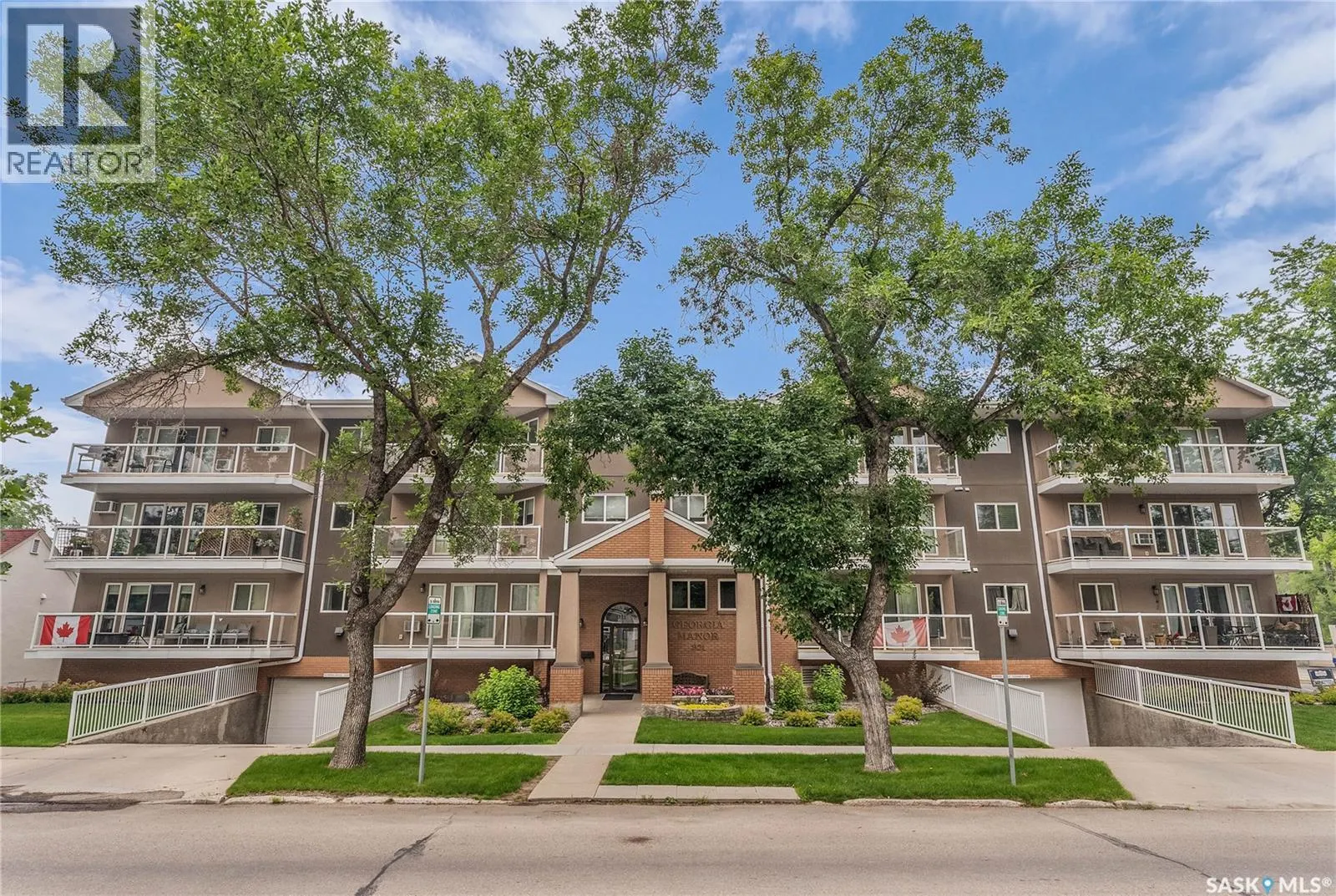 306 921 Main STREET E