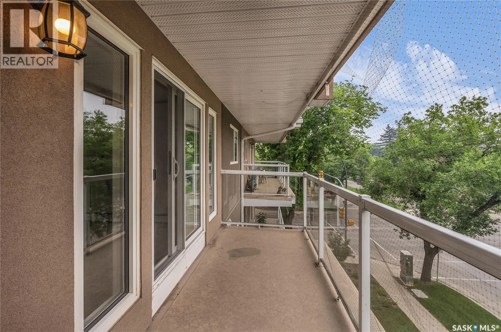 306 921 Main STREET E
