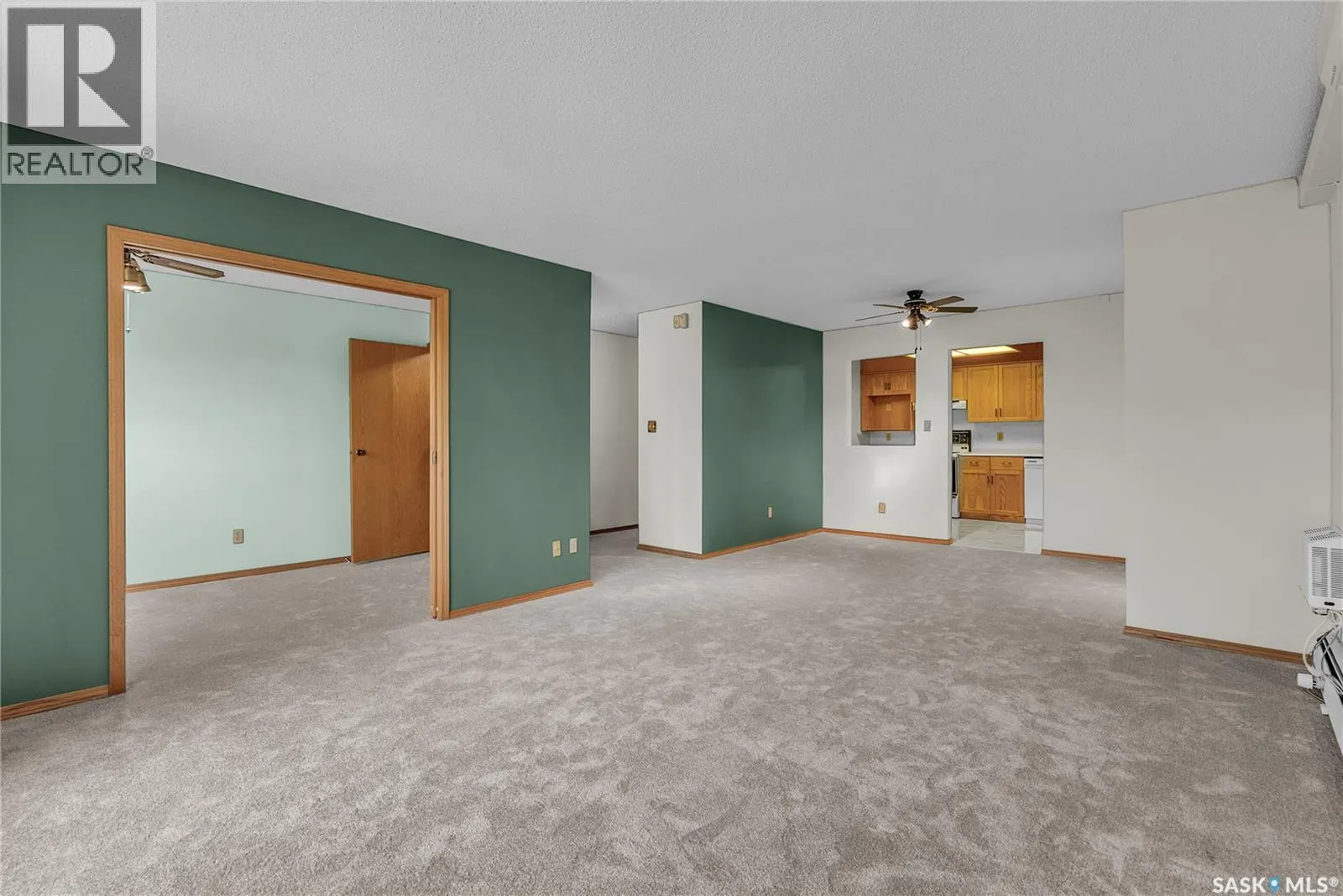 306 921 Main STREET E