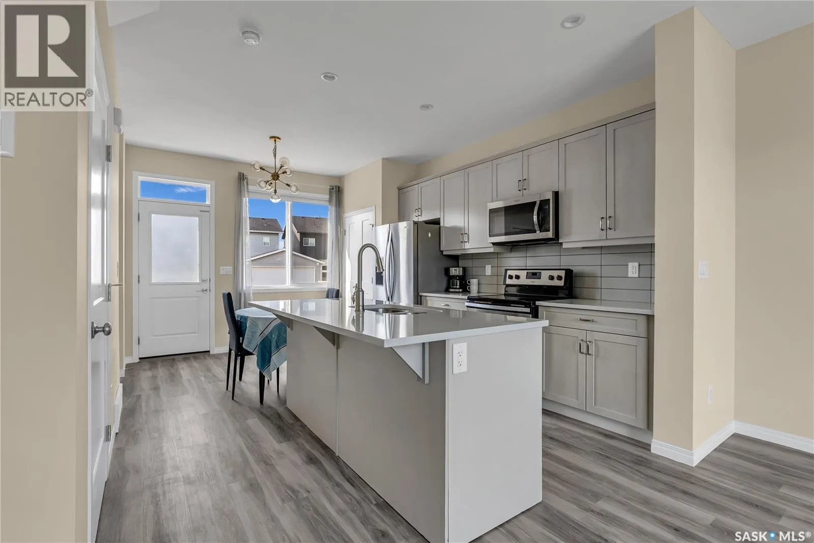 2048 Brighton COMMON