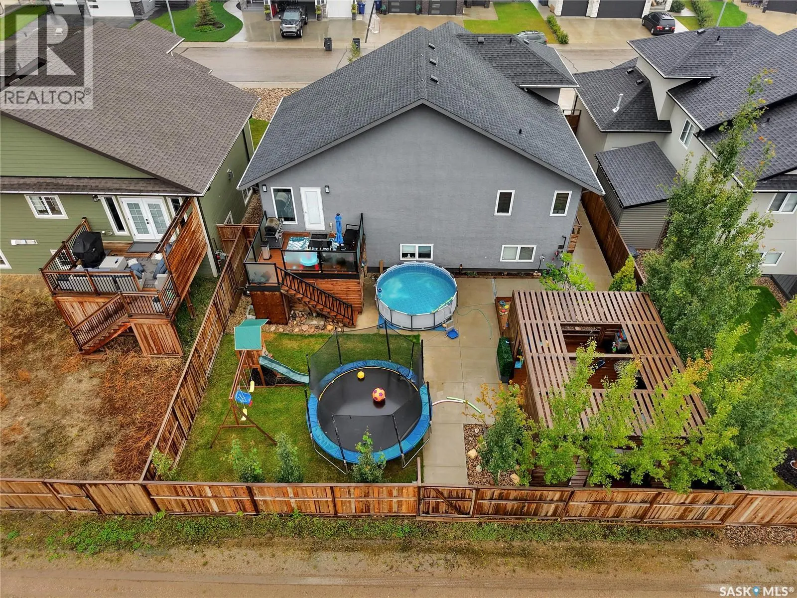 612 Evergreen TERRACE
