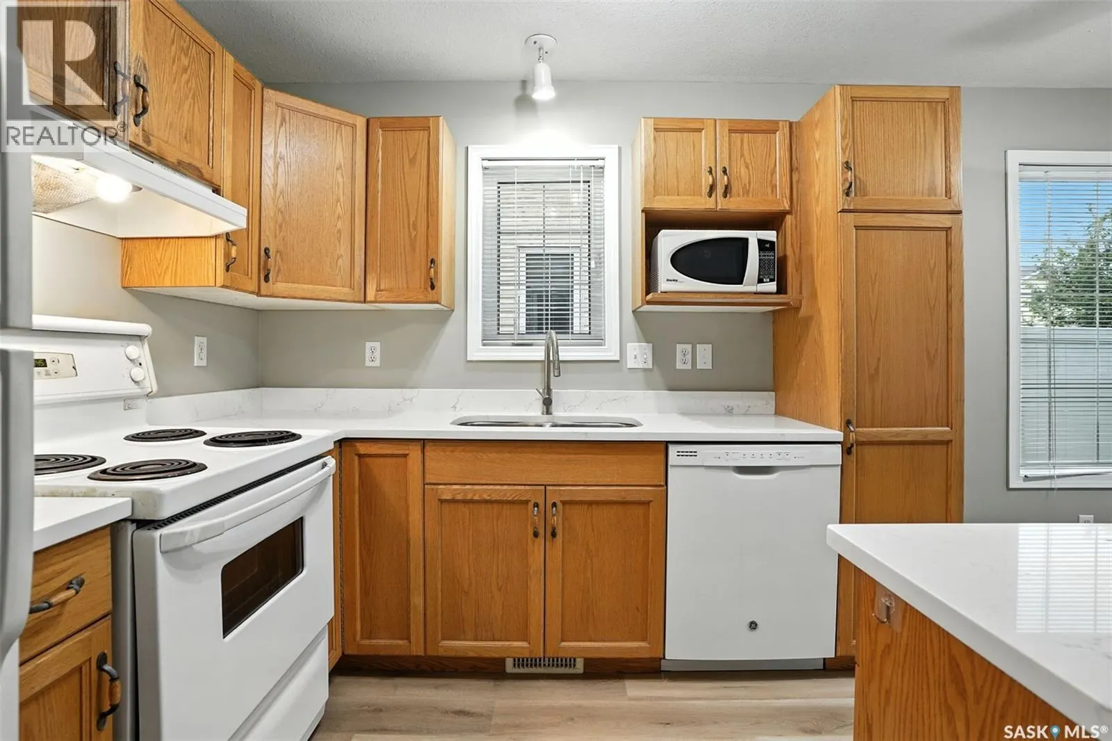 30 111 FAIRBROTHER CRESCENT