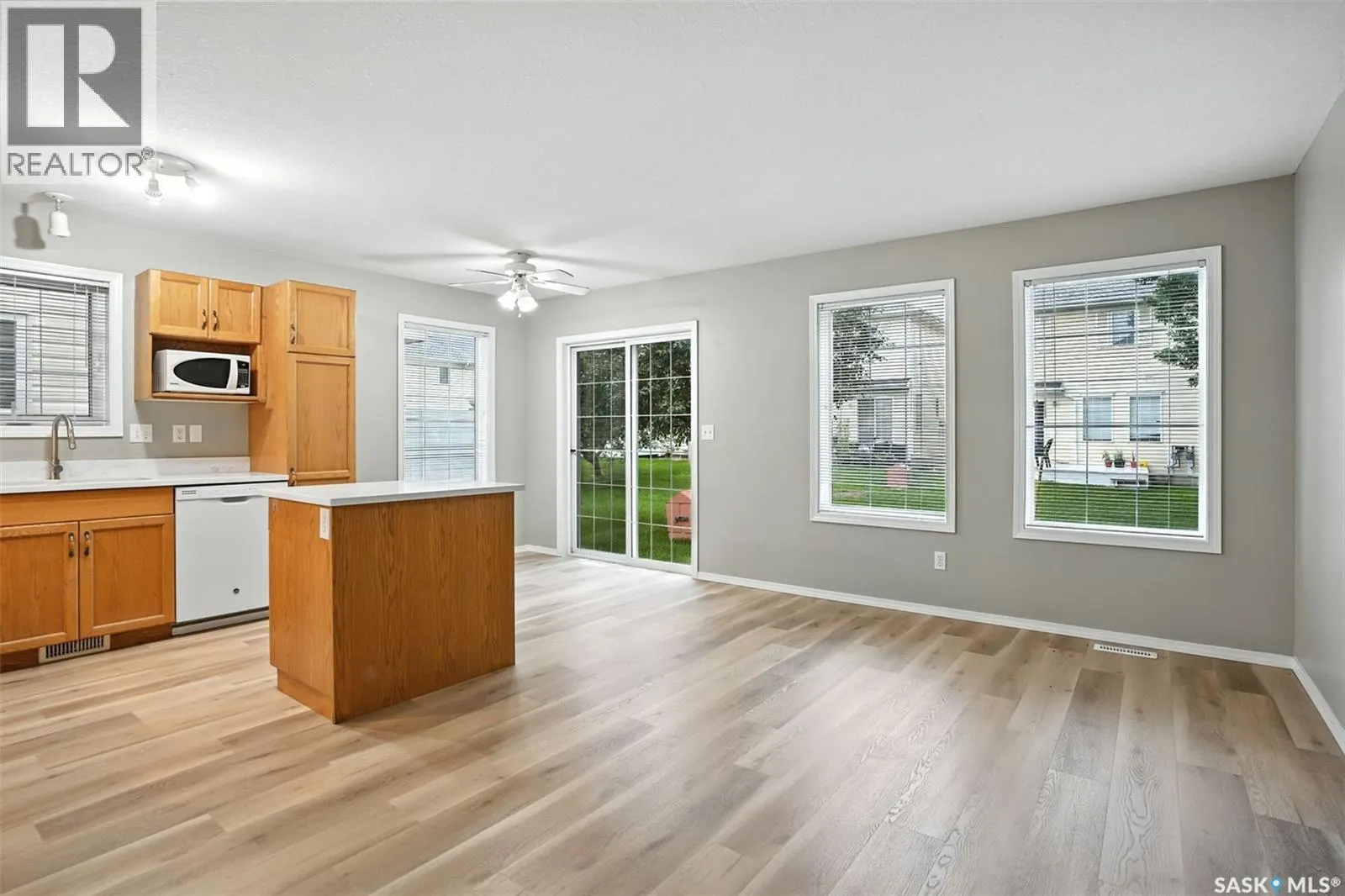 30 111 FAIRBROTHER CRESCENT